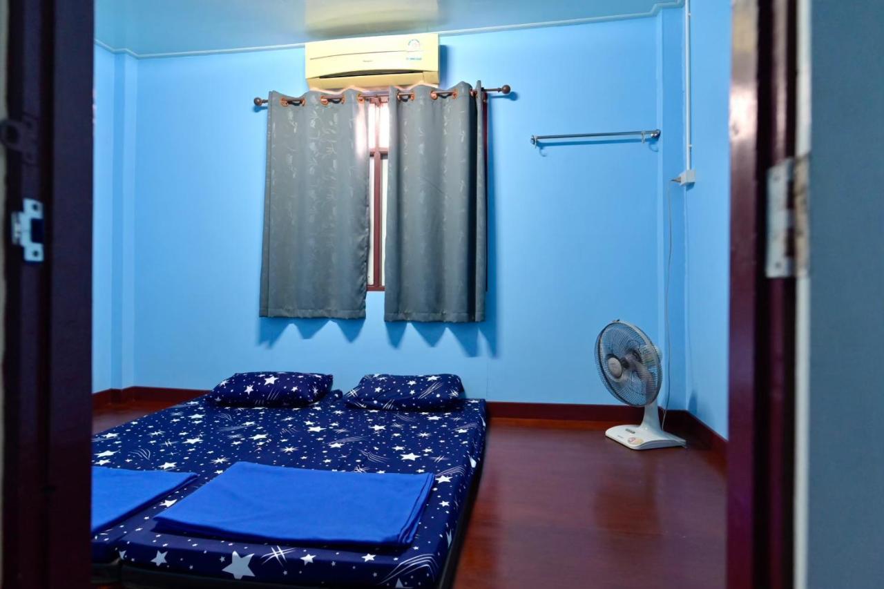 Rub Lom Chom Klong Homestay Chumphon Exterior photo